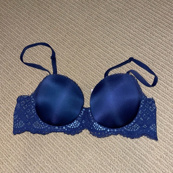 Victoria's Secret Midnight Blue Lace Bra - Picture 1 of 6